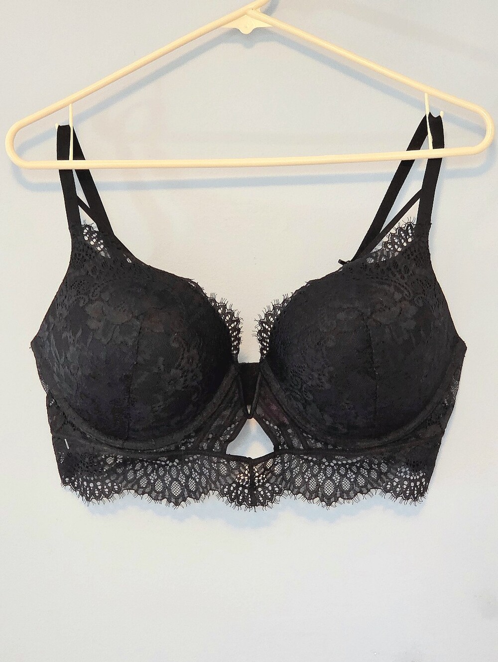 La Senza Hello Sugar Plunge Lace Bra 38C Black Convertible Racerback Baddie